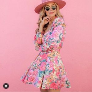 Floral print mini skirt